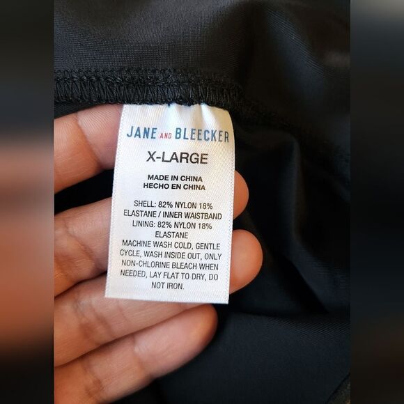 Jane and Bleecker Faux Leather Leggings Size XLarge - Picture 3 of 12